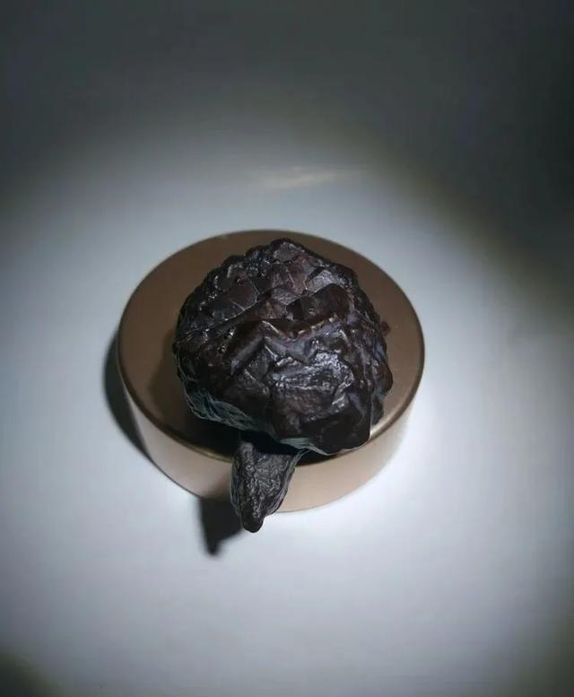 郴州翡翠原石毛料知识翡翠原石哪里买-第25张图片-翡翠网 郴州翡翠原石毛料知识翡翠原石哪里买-第25张图片-翡翠网