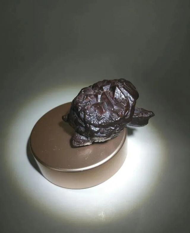 郴州翡翠原石毛料知识翡翠原石哪里买-第26张图片-翡翠网 郴州翡翠原石毛料知识翡翠原石哪里买-第26张图片-翡翠网