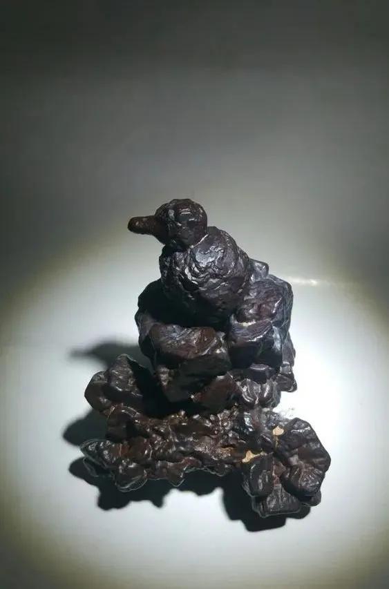 郴州翡翠原石毛料知识翡翠原石哪里买-第30张图片-翡翠网 郴州翡翠原石毛料知识翡翠原石哪里买-第30张图片-翡翠网