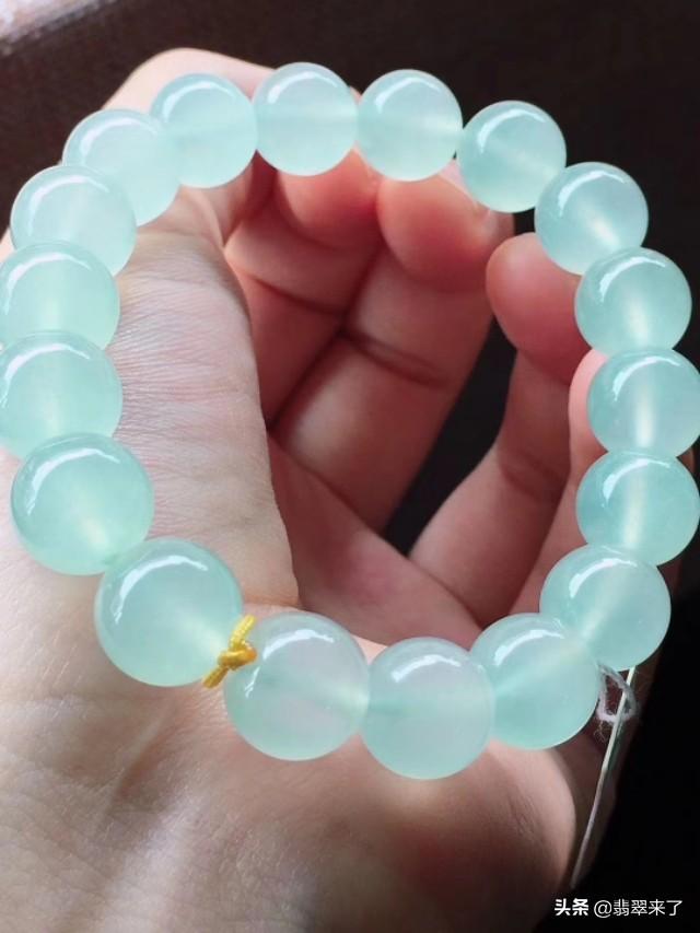 三彩翡翠手串价格的简单介绍-第1张图片-翡翠网 三彩翡翠手串价格的简单介绍-第1张图片-翡翠网