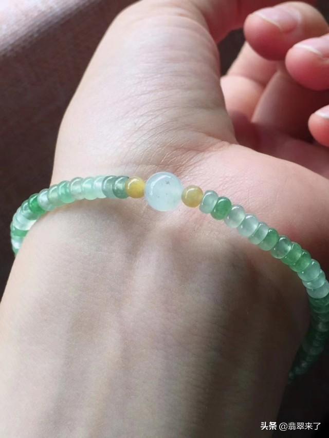 三彩翡翠手串价格的简单介绍-第15张图片-翡翠网 三彩翡翠手串价格的简单介绍-第15张图片-翡翠网