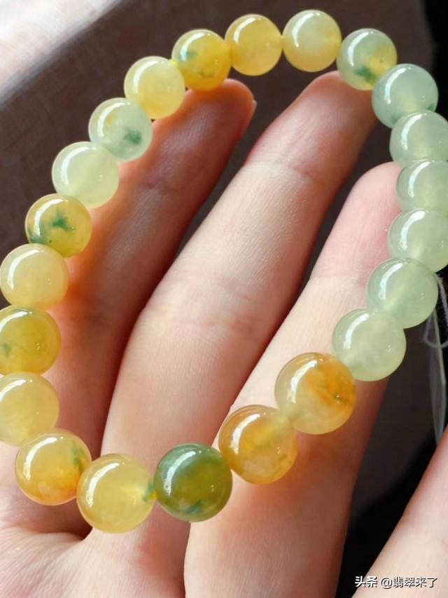 三彩翡翠手串价格的简单介绍-第29张图片-翡翠网 三彩翡翠手串价格的简单介绍-第29张图片-翡翠网