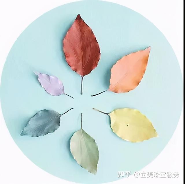 翡翠描金手镯,翡翠手镯描金素描图案-第1张图片-翡翠网 翡翠描金手镯,翡翠手镯描金素描图案-第1张图片-翡翠网