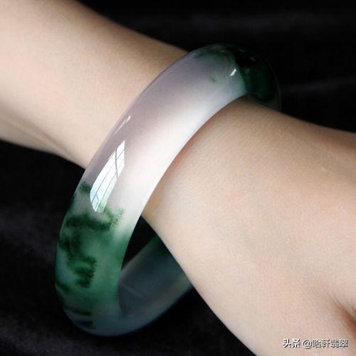 翡翠a货冰糯种怎么样,拼多多上一元购冰糯种原石翡翠-第1张图片-翡翠网 翡翠a货冰糯种怎么样,拼多多上一元购冰糯种原石翡翠-第1张图片-翡翠网