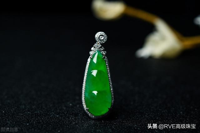 玉与翡翠一样吗假玉和真玉的区别-第5张图片-翡翠网 玉与翡翠一样吗假玉和真玉的区别-第5张图片-翡翠网