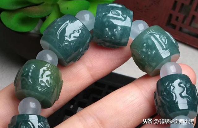 老油青翡翠原石翡翠原石和蓝水的区别-第6张图片-翡翠网 老油青翡翠原石翡翠原石和蓝水的区别-第6张图片-翡翠网