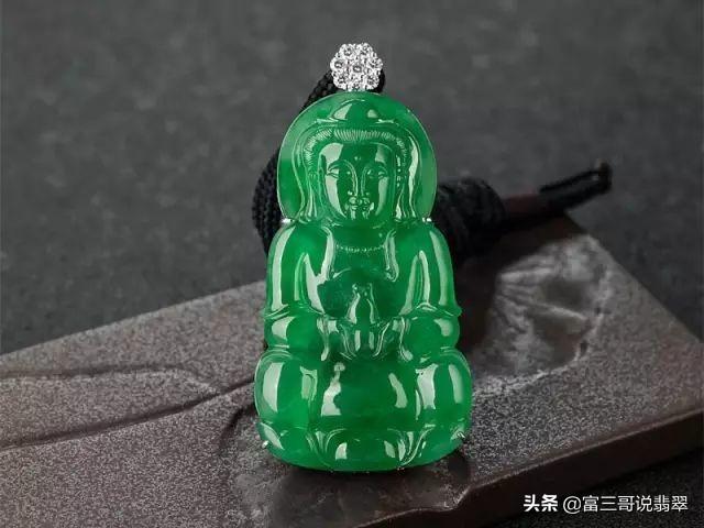 5万元翡翠手镯翡翠手镯石棉有害吗-第2张图片-翡翠网 5万元翡翠手镯翡翠手镯石棉有害吗-第2张图片-翡翠网