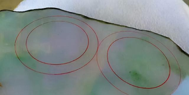 唐代翡翠原石手镯的简单介绍-第3张图片-翡翠网 唐代翡翠原石手镯的简单介绍-第3张图片-翡翠网