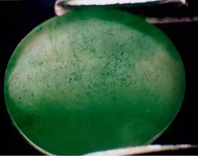 吉林翡翠知识入门,糯种翡翠好吗-第6张图片-翡翠网 吉林翡翠知识入门,糯种翡翠好吗-第6张图片-翡翠网