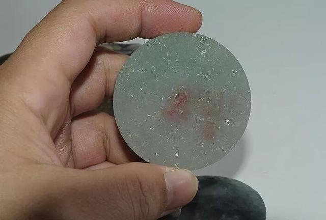 吉林翡翠知识入门,糯种翡翠好吗-第8张图片-翡翠网 吉林翡翠知识入门,糯种翡翠好吗-第8张图片-翡翠网