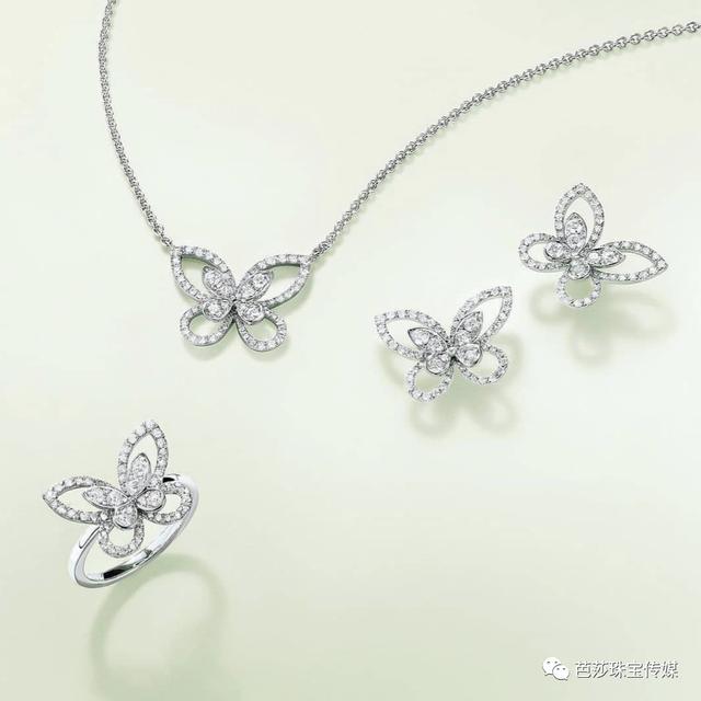 翡翠手镯带哪个手,手镯翡翠雕刻虫子-第8张图片-翡翠网 翡翠手镯带哪个手,手镯翡翠雕刻虫子-第8张图片-翡翠网