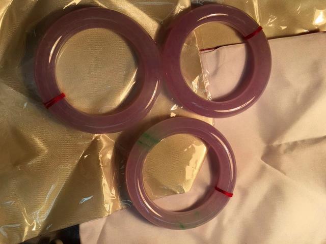 春带彩翡翠挂件价格的简单介绍-第9张图片-翡翠网 春带彩翡翠挂件价格的简单介绍-第9张图片-翡翠网