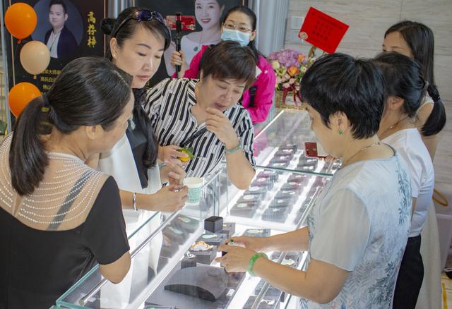 包含经营翡翠原石需要什么营业范围的词条-第13张图片-翡翠网 包含经营翡翠原石需要什么营业范围的词条-第13张图片-翡翠网