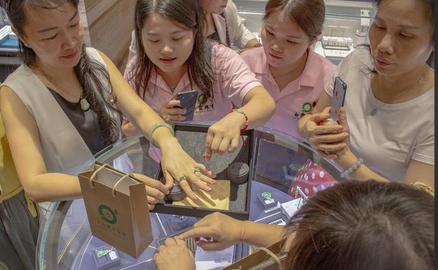 包含经营翡翠原石需要什么营业范围的词条-第27张图片-翡翠网 包含经营翡翠原石需要什么营业范围的词条-第27张图片-翡翠网