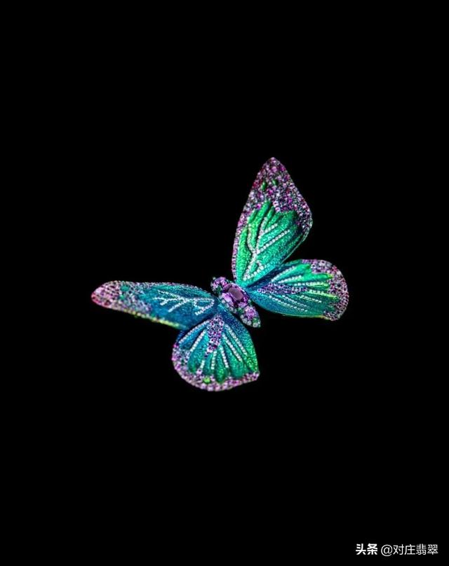 蓝色翡翠价格的简单介绍-第9张图片-翡翠网 蓝色翡翠价格的简单介绍-第9张图片-翡翠网