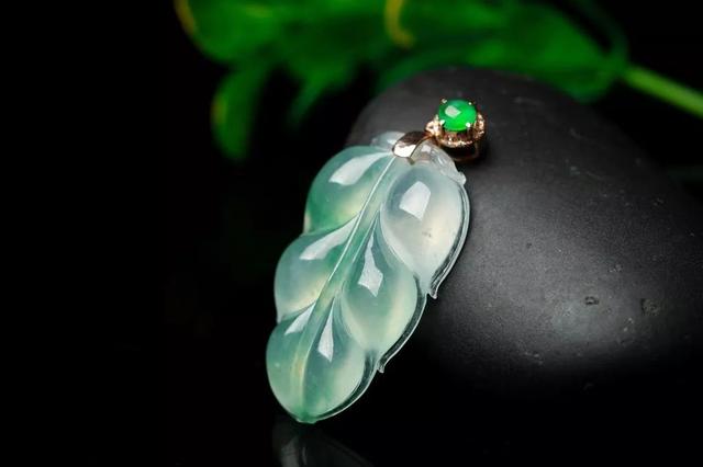 翡翠原石的价位,BC翡翠价格-第1张图片-翡翠网 翡翠原石的价位,BC翡翠价格-第1张图片-翡翠网