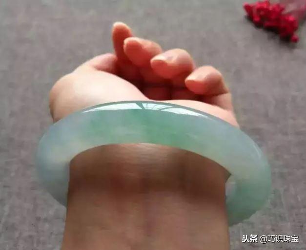 关于翡翠原石上棉线的信息-第1张图片-翡翠网 关于翡翠原石上棉线的信息-第1张图片-翡翠网