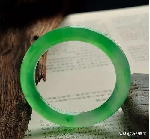 关于翡翠原石上棉线的信息-第15张图片-翡翠网 关于翡翠原石上棉线的信息-第15张图片-翡翠网