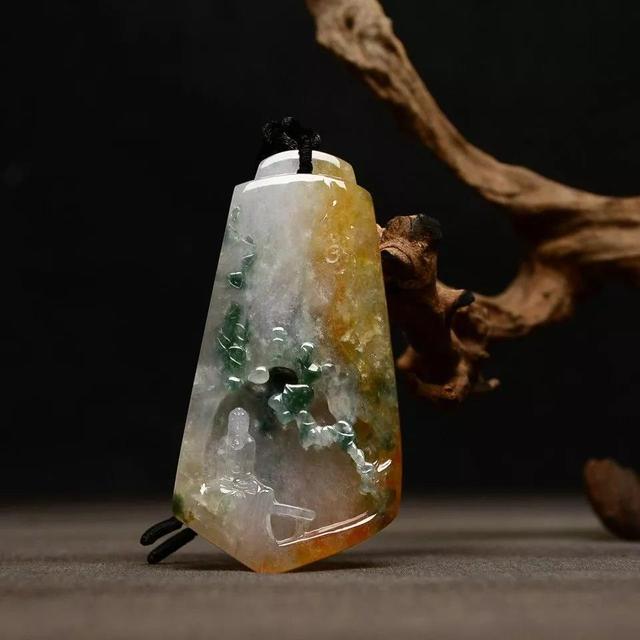 形容翡翠美的文章,关于翡翠知识的文章-第2张图片-翡翠网 形容翡翠美的文章,关于翡翠知识的文章-第2张图片-翡翠网