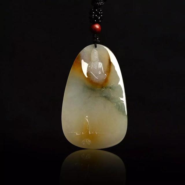 形容翡翠美的文章,关于翡翠知识的文章-第11张图片-翡翠网 形容翡翠美的文章,关于翡翠知识的文章-第11张图片-翡翠网