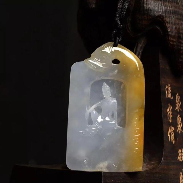 形容翡翠美的文章,关于翡翠知识的文章-第12张图片-翡翠网 形容翡翠美的文章,关于翡翠知识的文章-第12张图片-翡翠网