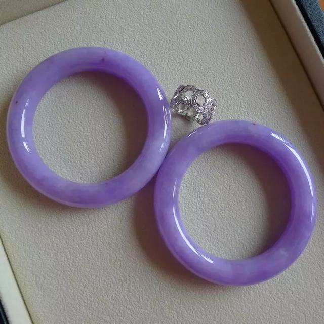 黄皮翡翠原石一般出什么料紫黄翡翠原石价格-第6张图片-翡翠网 黄皮翡翠原石一般出什么料紫黄翡翠原石价格-第6张图片-翡翠网