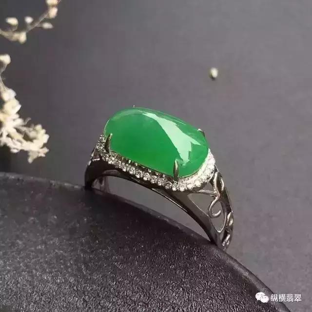 翡翠知识全解,我的翡翠全绿了-第8张图片-翡翠网 翡翠知识全解,我的翡翠全绿了-第8张图片-翡翠网