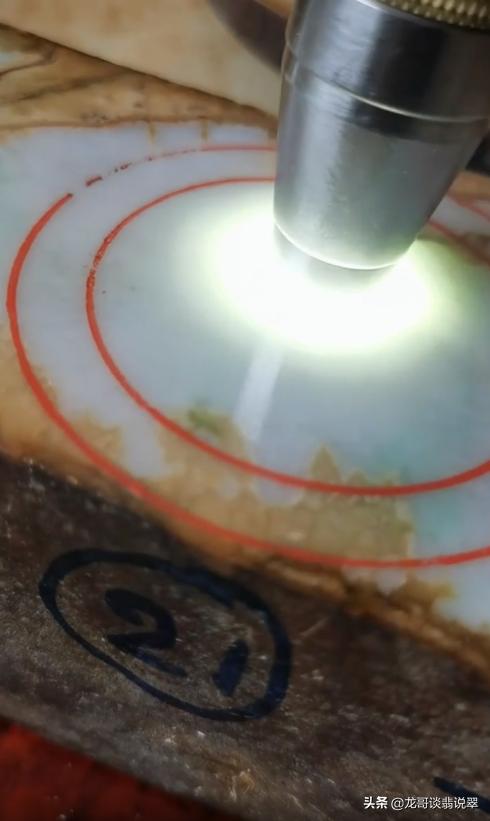 黄皮白肉嫩种翡翠原石,翡翠原石黄皮沙子松散-第3张图片-翡翠网 黄皮白肉嫩种翡翠原石,翡翠原石黄皮沙子松散-第3张图片-翡翠网