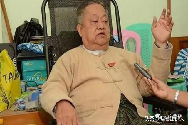 冰种翡翠原石,缅甸翡翠原石缺货危料泛滥-第2张图片-翡翠网 冰种翡翠原石,缅甸翡翠原石缺货危料泛滥-第2张图片-翡翠网