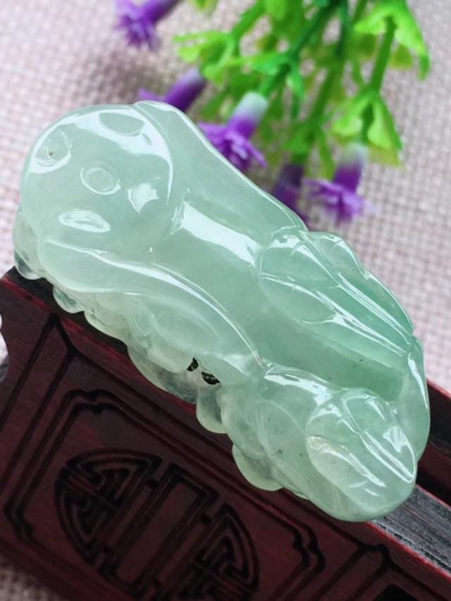 翡翠有蓝冰的吗冰蓝翡翠价格-第4张图片-翡翠网 翡翠有蓝冰的吗冰蓝翡翠价格-第4张图片-翡翠网