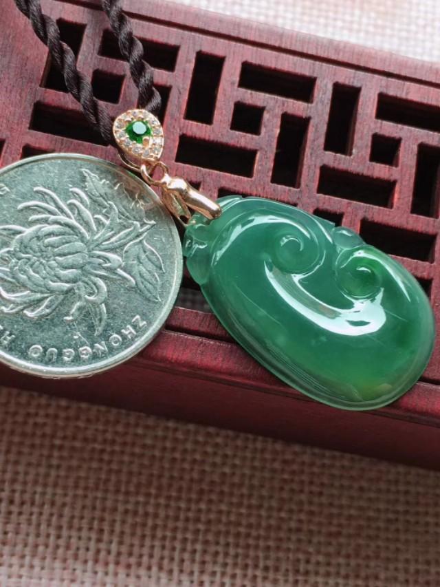 翡翠有蓝冰的吗冰蓝翡翠价格-第11张图片-翡翠网 翡翠有蓝冰的吗冰蓝翡翠价格-第11张图片-翡翠网