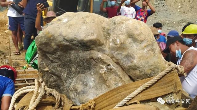 翡翠原石最近有什么事件,玉石翡翠原石-第1张图片-翡翠网 翡翠原石最近有什么事件,玉石翡翠原石-第1张图片-翡翠网