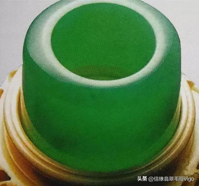 正阳绿翡翠价格的简单介绍-第11张图片-翡翠网 正阳绿翡翠价格的简单介绍-第11张图片-翡翠网