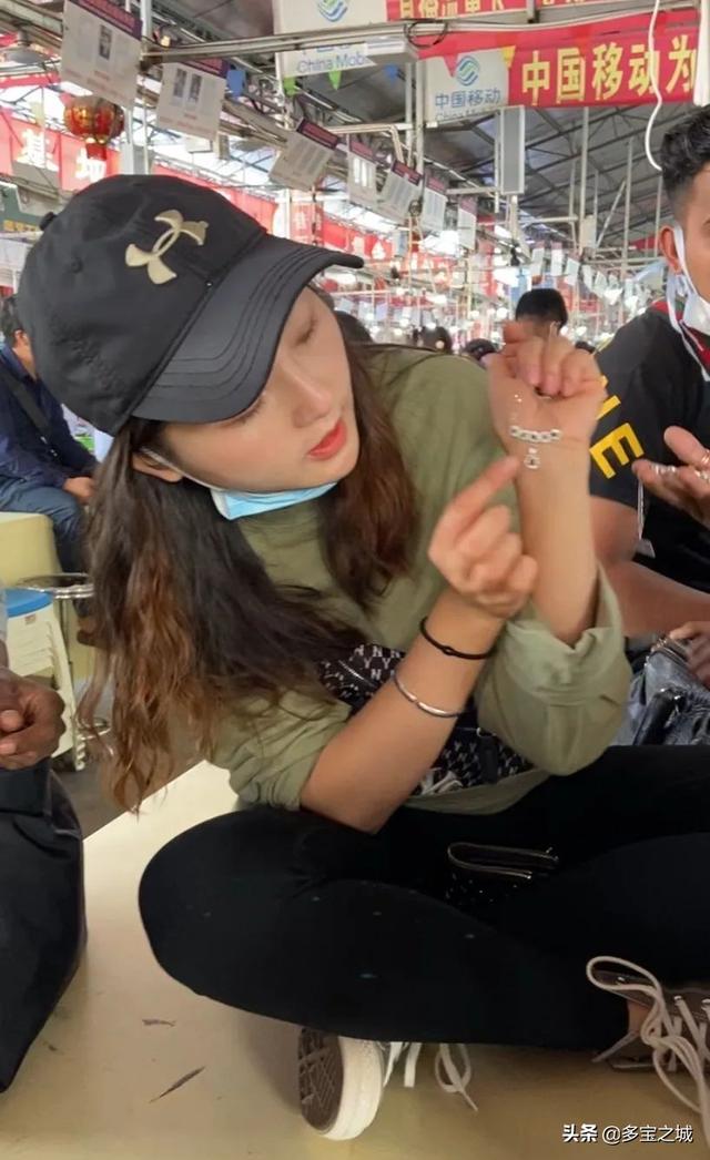 举石珠宝一毛直播,举石翡翠知识-第4张图片-翡翠网 举石珠宝一毛直播,举石翡翠知识-第4张图片-翡翠网