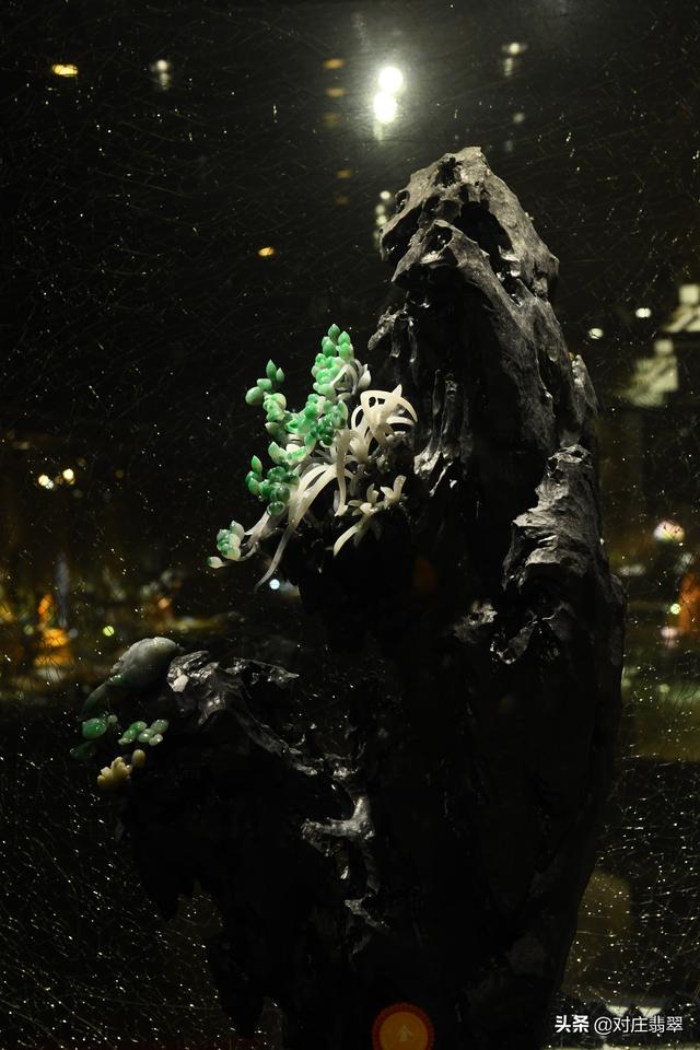 翡翠图片欣赏图片**作品玉石雕刻图案大全素描-第13张图片-翡翠网 翡翠图片欣赏图片**作品玉石雕刻图案大全素描-第13张图片-翡翠网