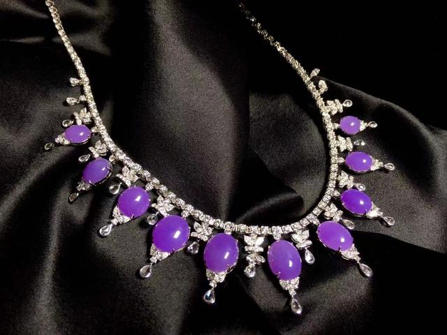 翡翠原石的分类,翡翠原石石型-第10张图片-翡翠网 翡翠原石的分类,翡翠原石石型-第10张图片-翡翠网