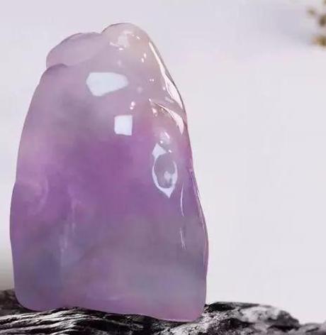 翡翠原石春彩料种类,春底的翡翠原石价格-第2张图片-翡翠网 翡翠原石春彩料种类,春底的翡翠原石价格-第2张图片-翡翠网