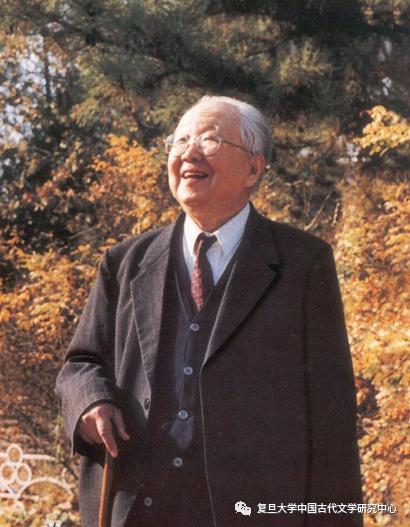 翁巴列场口原石皮壳特点,翁启功翡翠原石厂口地址-第5张图片-翡翠网 翁巴列场口原石皮壳特点,翁启功翡翠原石厂口地址-第5张图片-翡翠网