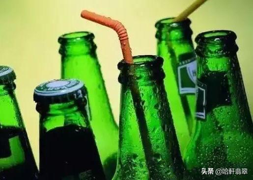 糯冰翡翠手镯是什么,冰糯种的手镯怎么样-第3张图片-翡翠网 糯冰翡翠手镯是什么,冰糯种的手镯怎么样-第3张图片-翡翠网