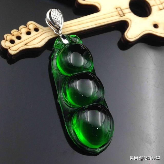 糯冰翡翠手镯是什么,冰糯种的手镯怎么样-第6张图片-翡翠网 糯冰翡翠手镯是什么,冰糯种的手镯怎么样-第6张图片-翡翠网