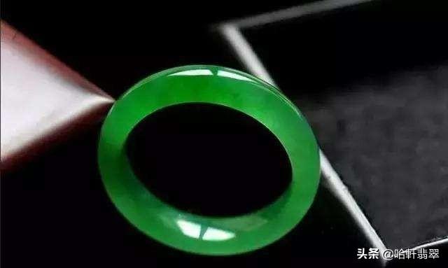 糯冰翡翠手镯是什么,冰糯种的手镯怎么样-第10张图片-翡翠网 糯冰翡翠手镯是什么,冰糯种的手镯怎么样-第10张图片-翡翠网