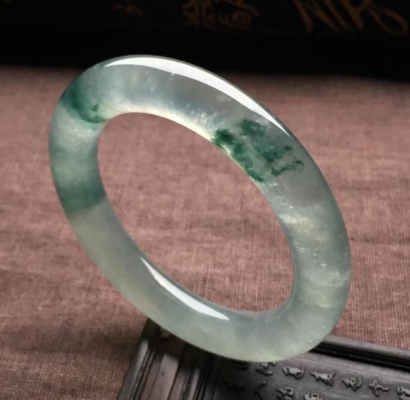 包含全绿翡翠手镯百科知识的词条-第39张图片-翡翠网 包含全绿翡翠手镯百科知识的词条-第39张图片-翡翠网