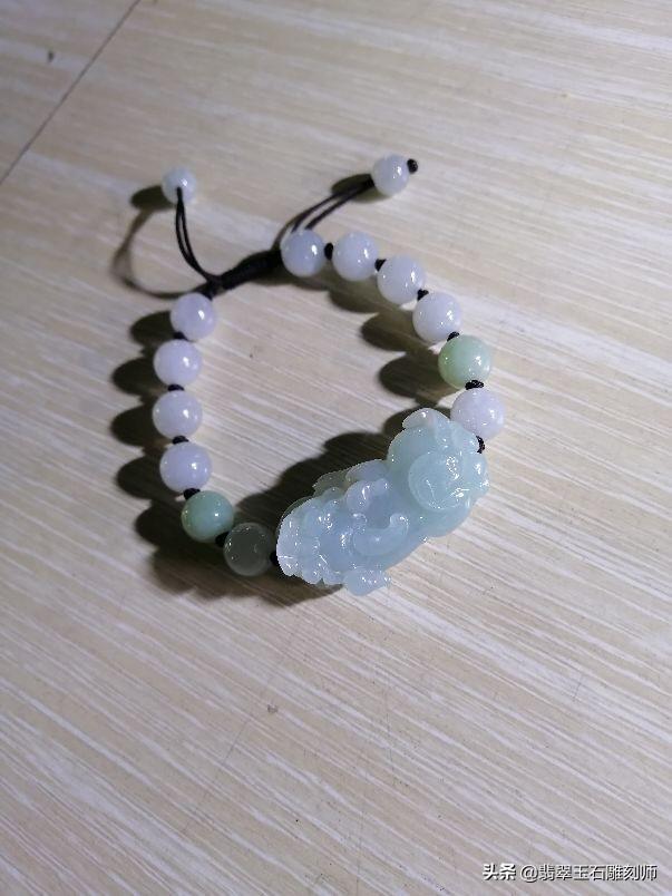 翡翠冰种多少钱天然翡翠原石直播冰种玉手镯-第21张图片-翡翠网 翡翠冰种多少钱天然翡翠原石直播冰种玉手镯-第21张图片-翡翠网