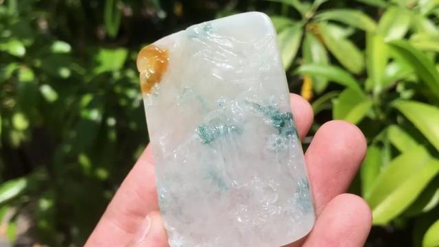 雕刻翡翠山水件价格,翡翠山水牌雕刻视频-第13张图片-翡翠网 雕刻翡翠山水件价格,翡翠山水牌雕刻视频-第13张图片-翡翠网