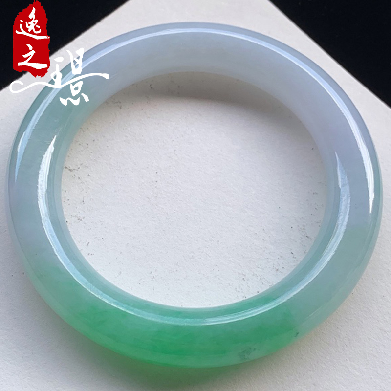 缅甸翡翠手镯老坑冰种阳绿20万左右冰种翡翠手镯图片-第1张图片-翡翠网 缅甸翡翠手镯老坑冰种阳绿20万左右冰种翡翠手镯图片-第1张图片-翡翠网