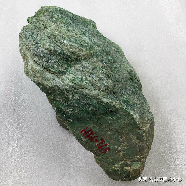 翡翠原石精品特征,好的翡翠原石-第2张图片-翡翠网 翡翠原石精品特征,好的翡翠原石-第2张图片-翡翠网