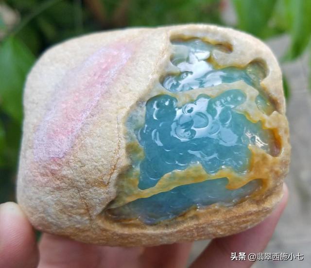 翡翠原石精品特征,好的翡翠原石-第6张图片-翡翠网 翡翠原石精品特征,好的翡翠原石-第6张图片-翡翠网