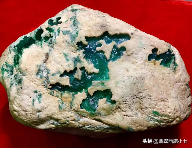 翡翠原石精品特征,好的翡翠原石-第7张图片-翡翠网 翡翠原石精品特征,好的翡翠原石-第7张图片-翡翠网