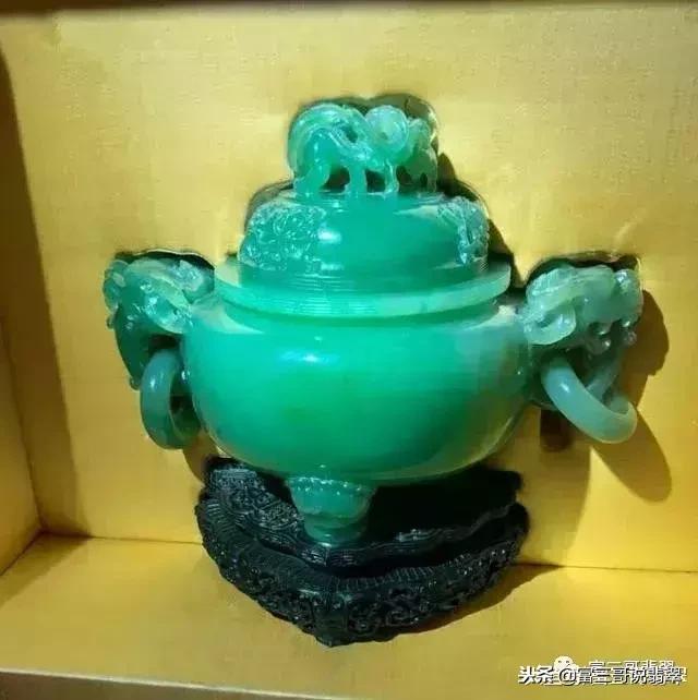 冰种满绿翡翠价格,翡翠黑冰玻璃种好吗-第6张图片-翡翠网 冰种满绿翡翠价格,翡翠黑冰玻璃种好吗-第6张图片-翡翠网