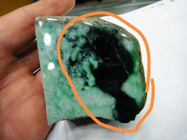 翡翠的癣知识翡翠的癣能化开-第2张图片-翡翠网 翡翠的癣知识翡翠的癣能化开-第2张图片-翡翠网